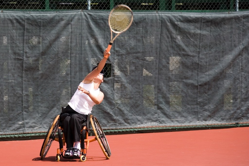 wheel chair tennis for disabled persons (women)