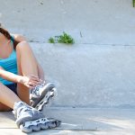 K in-line korčuľovaniu potrebujete len kolieskové korčule a zopár chráničov