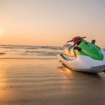 Chcete jazdiť na vodnom skútri? Potrebujete preukaz