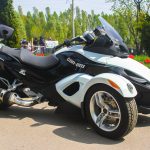 Futuristický hybrid ako stvorený na brázdenie ciest