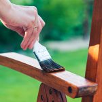 Ochráňte drevené povrchy pomocou olejov na drevo