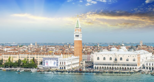 5 dôvodov, prečo by ste sa mali zúčastniť na karnevale v Benátkach