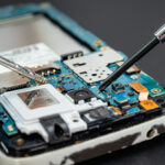 Kedy mobil opraviť a kedy vymeniť?