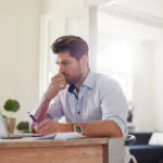 Najdôležitejší nábytok pre vašu domácu kanceláriu