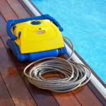 Je bazénový vysávač skutočne nevyhnutne potrebný?